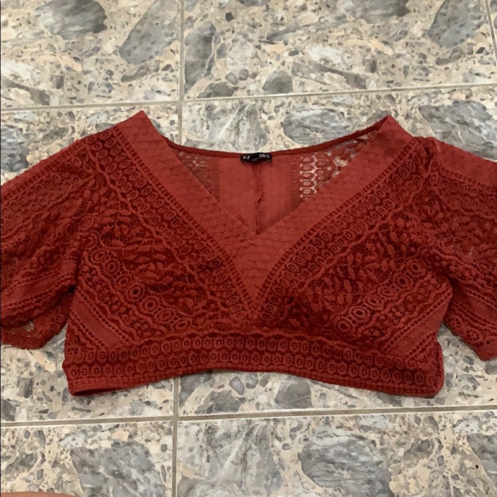 Crop top